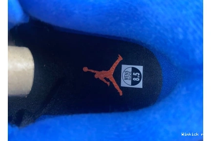 4 Cavs Retro Jordan 1215